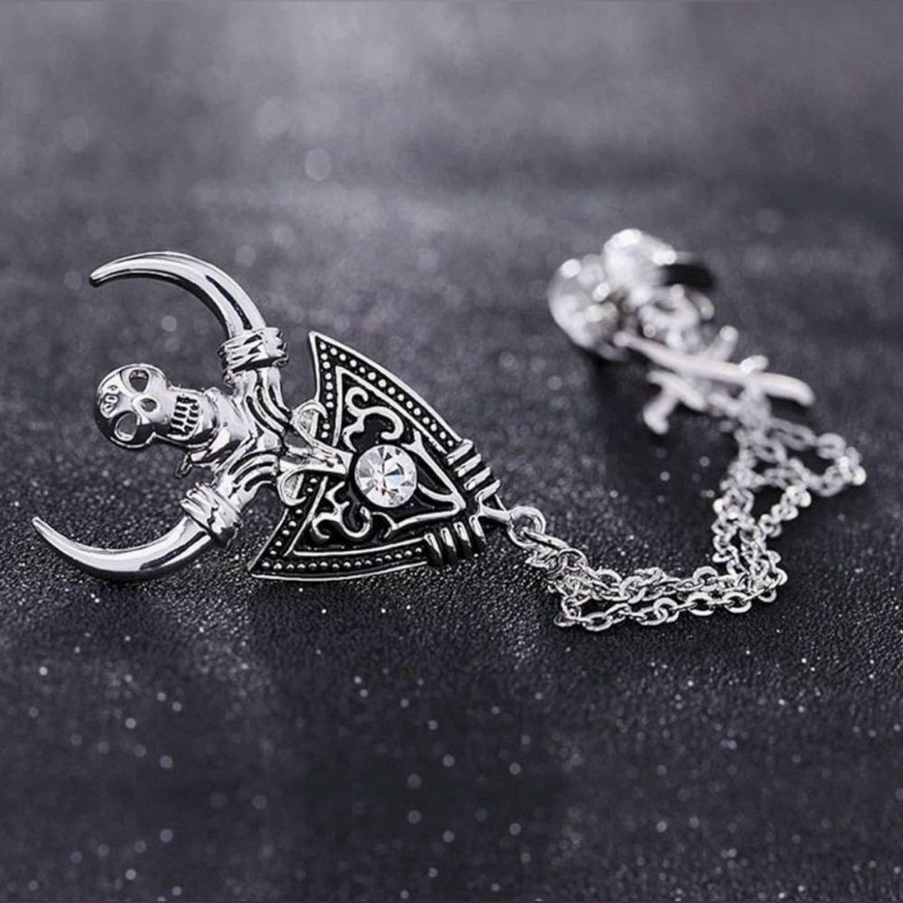 Silver Skull Chain Brooch - Picture 3 of 6